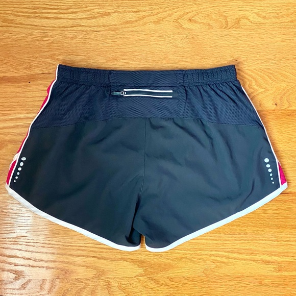 ROADRUNNER SPORTS running shorts - Picture 9 of 10